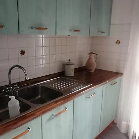 아파트 Yellow & 트리에스테